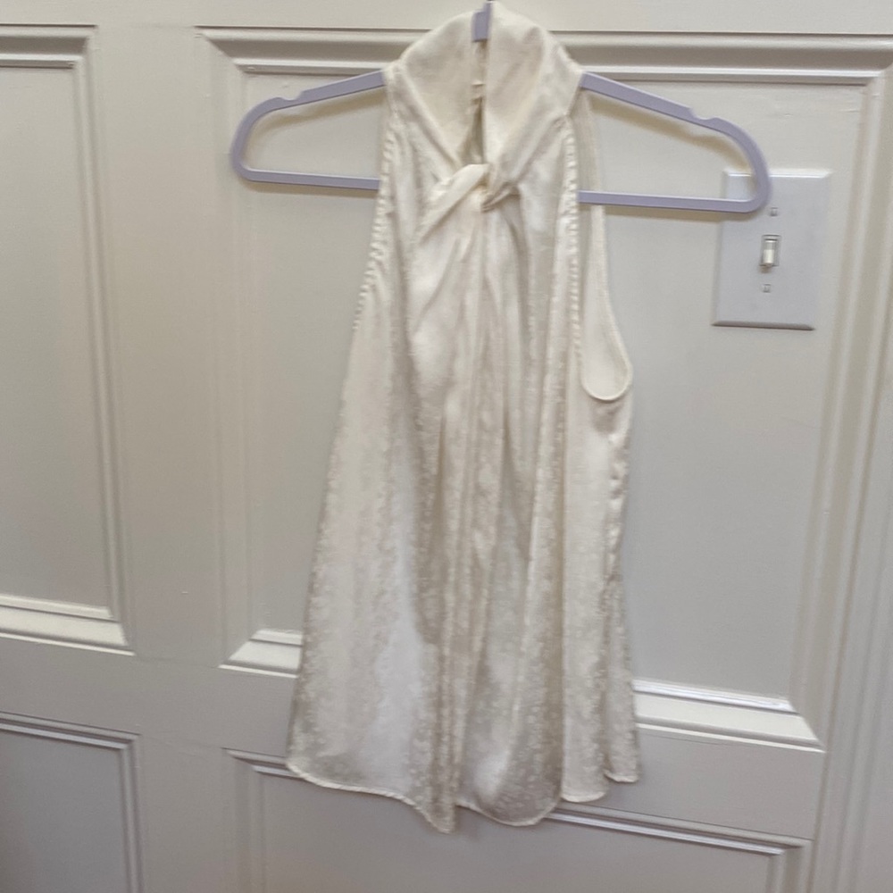 Top Size Small